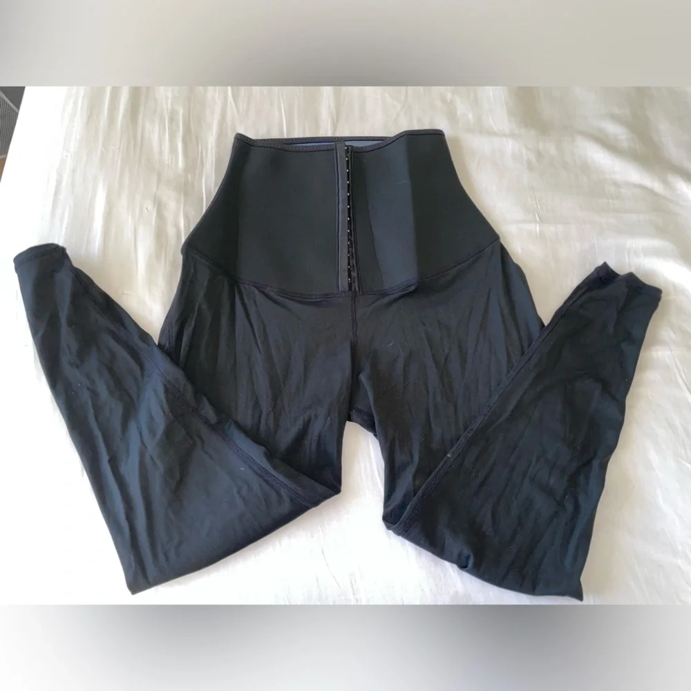 Burning calories work out pants black color